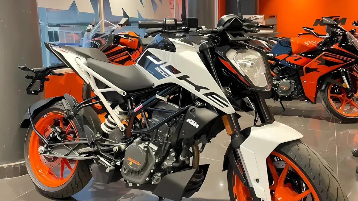 2025 KTM 160 Duke